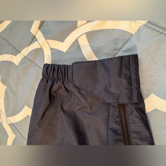 Windward Gear ”A Chapin Company”, Waterproof Breathable Windbreaker Pants! - Picture 7 of 12